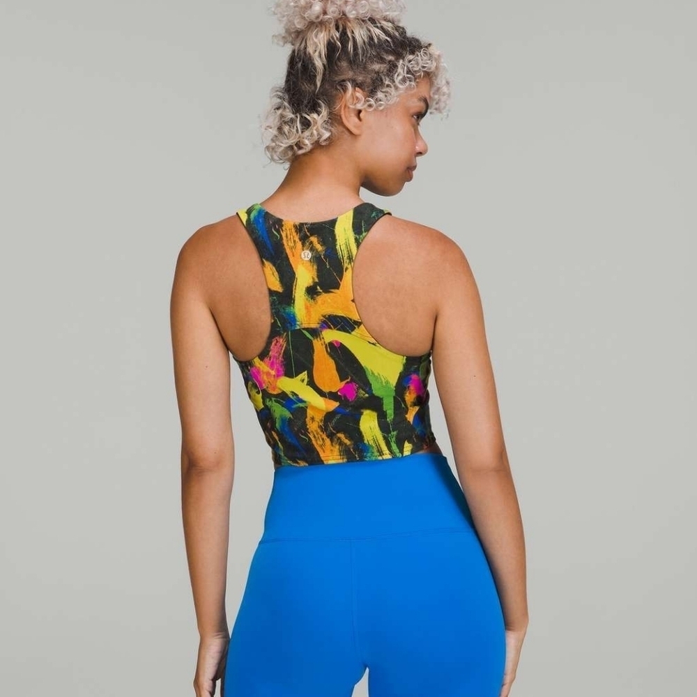 Lululemon Invigorate Training Tank Top size 2 in EUC